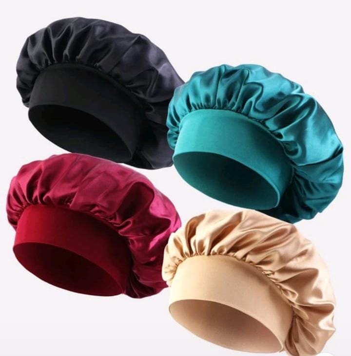 GORRO DE SATIN